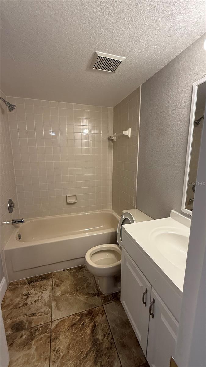 Image 16 of 17 For 175 Kings Highway  B6