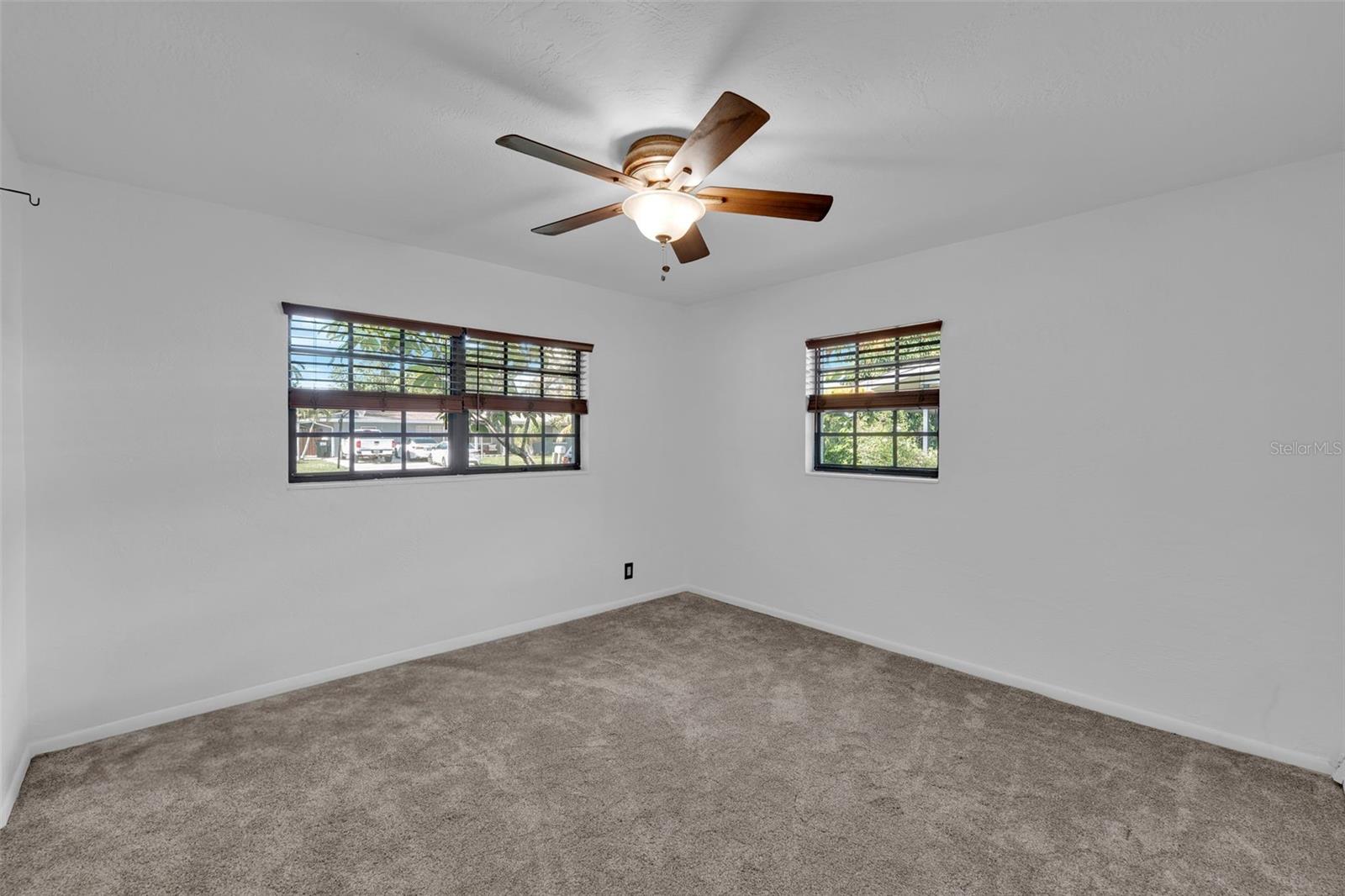 Image 15 of 42 For 1427 Davis Drive