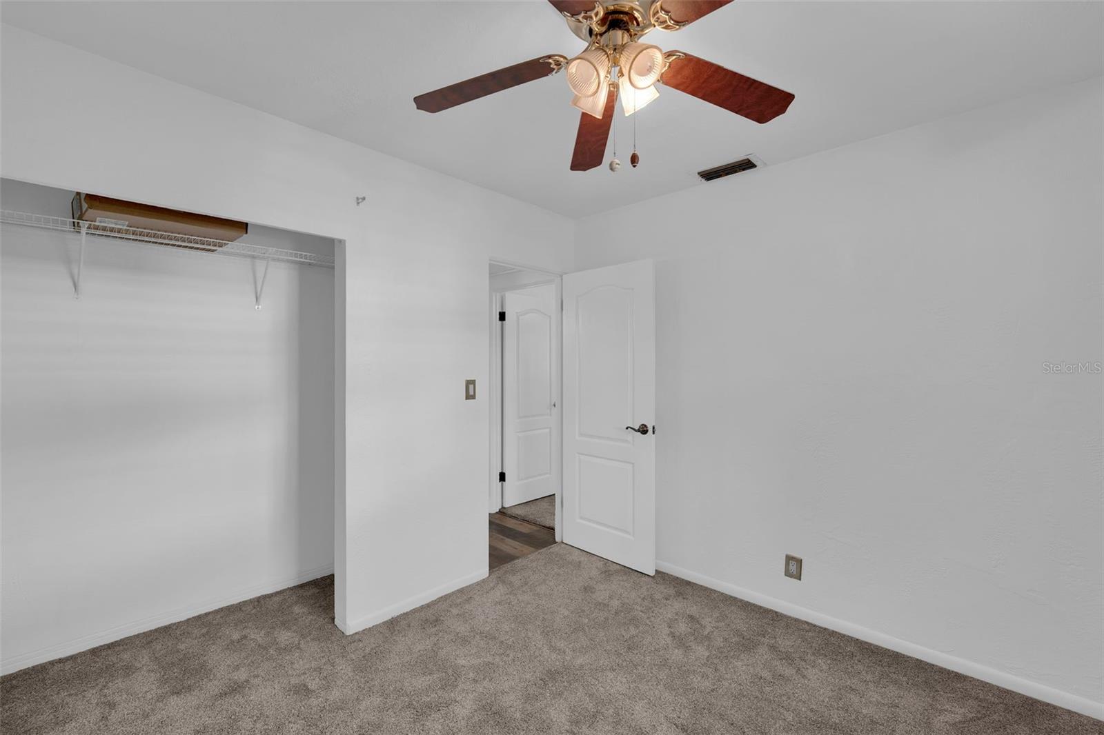 Image 17 of 42 For 1427 Davis Drive