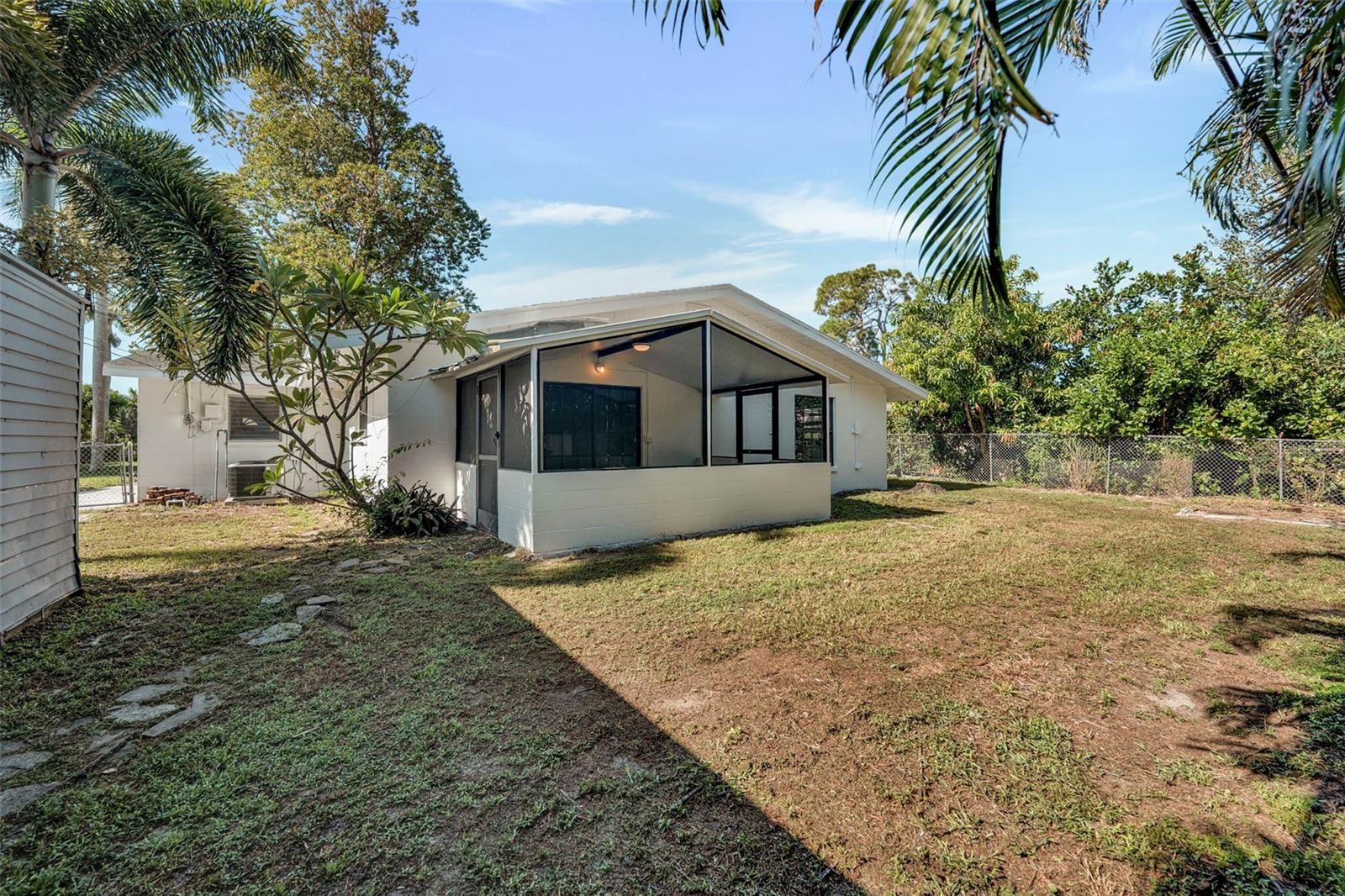 Image 38 of 42 For 1427 Davis Drive