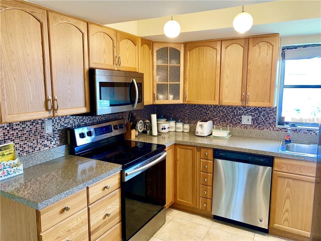 Image 8 of 38 For 311 Garvin Street 409c