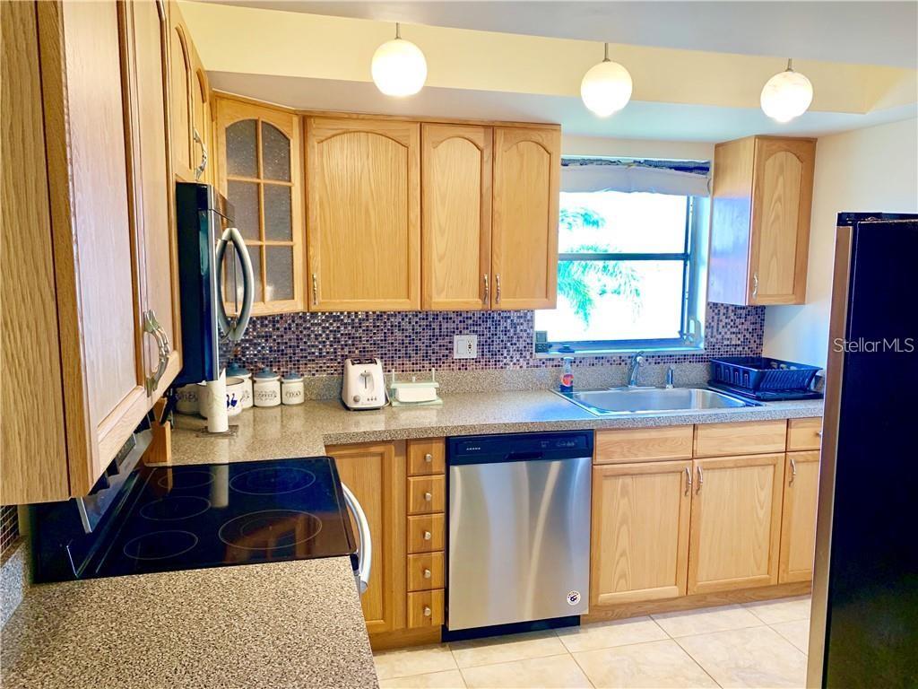 Image 9 of 38 For 311 Garvin Street 409c