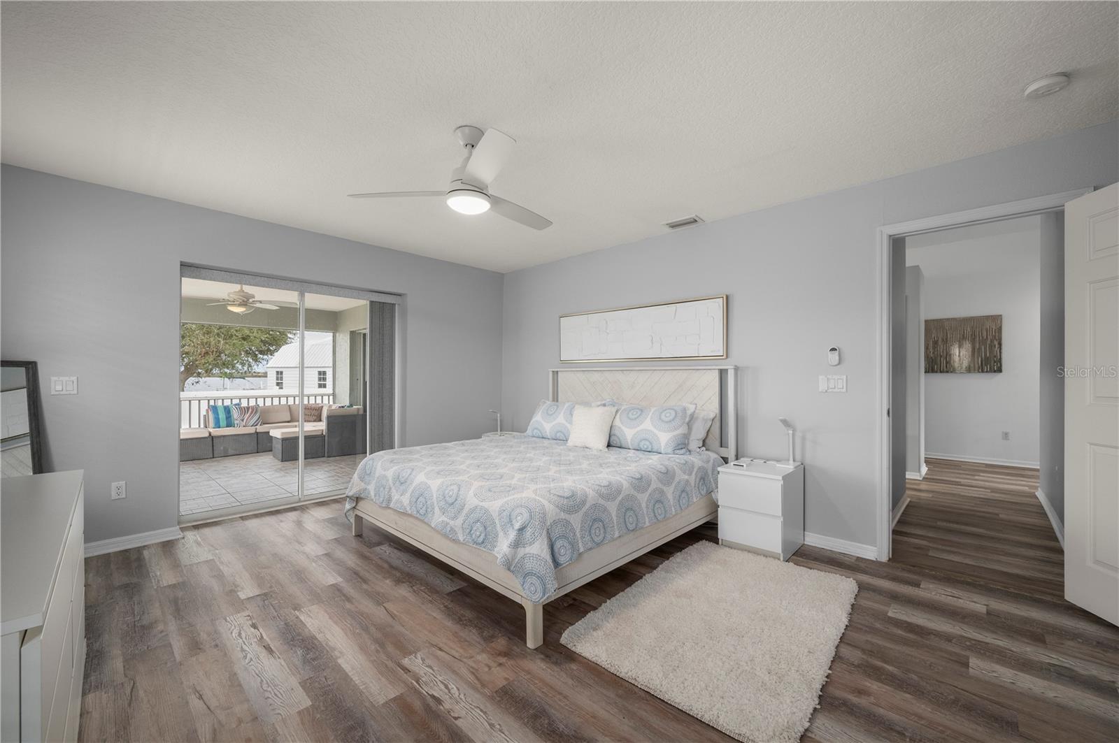 Image 15 of 71 For 5193 Boyle Terrace