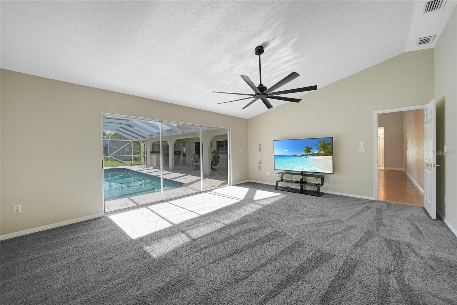 Image 16 of 40 For 23228 Kim Avenue