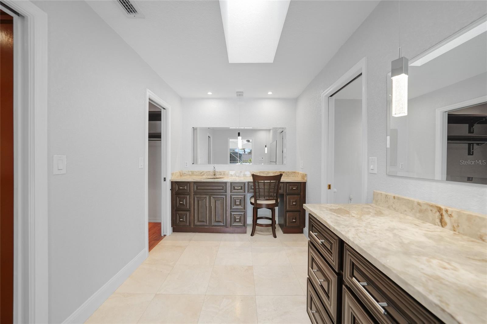 Image 19 of 40 For 23228 Kim Avenue