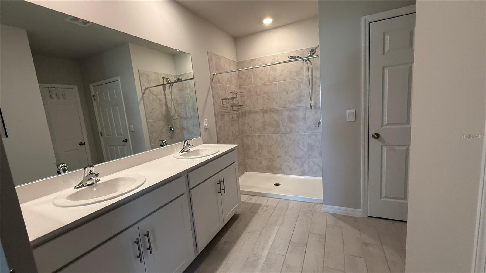 Image 15 of 21 For 27131 Guapore Drive