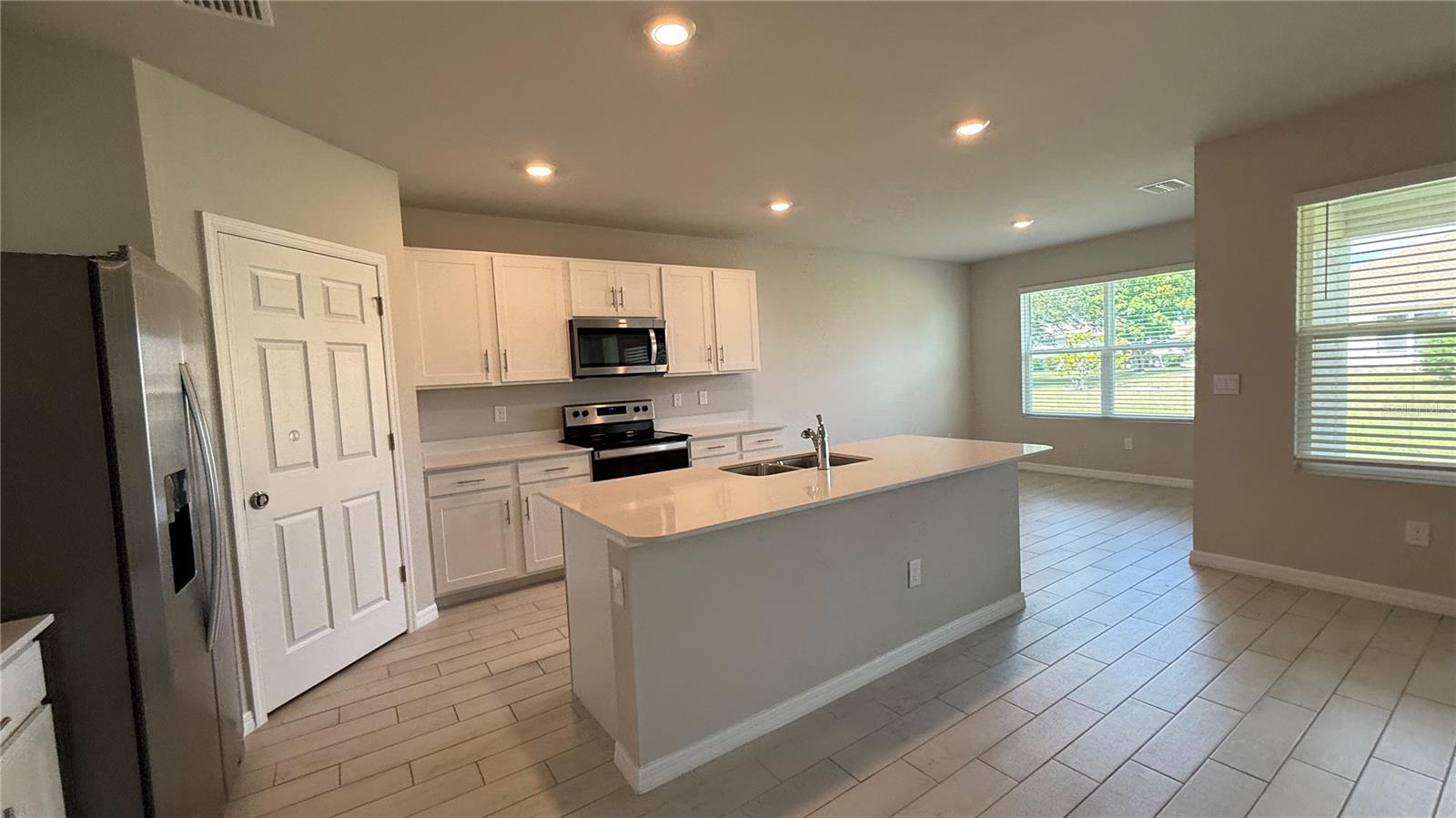 Image 2 of 21 For 27131 Guapore Drive