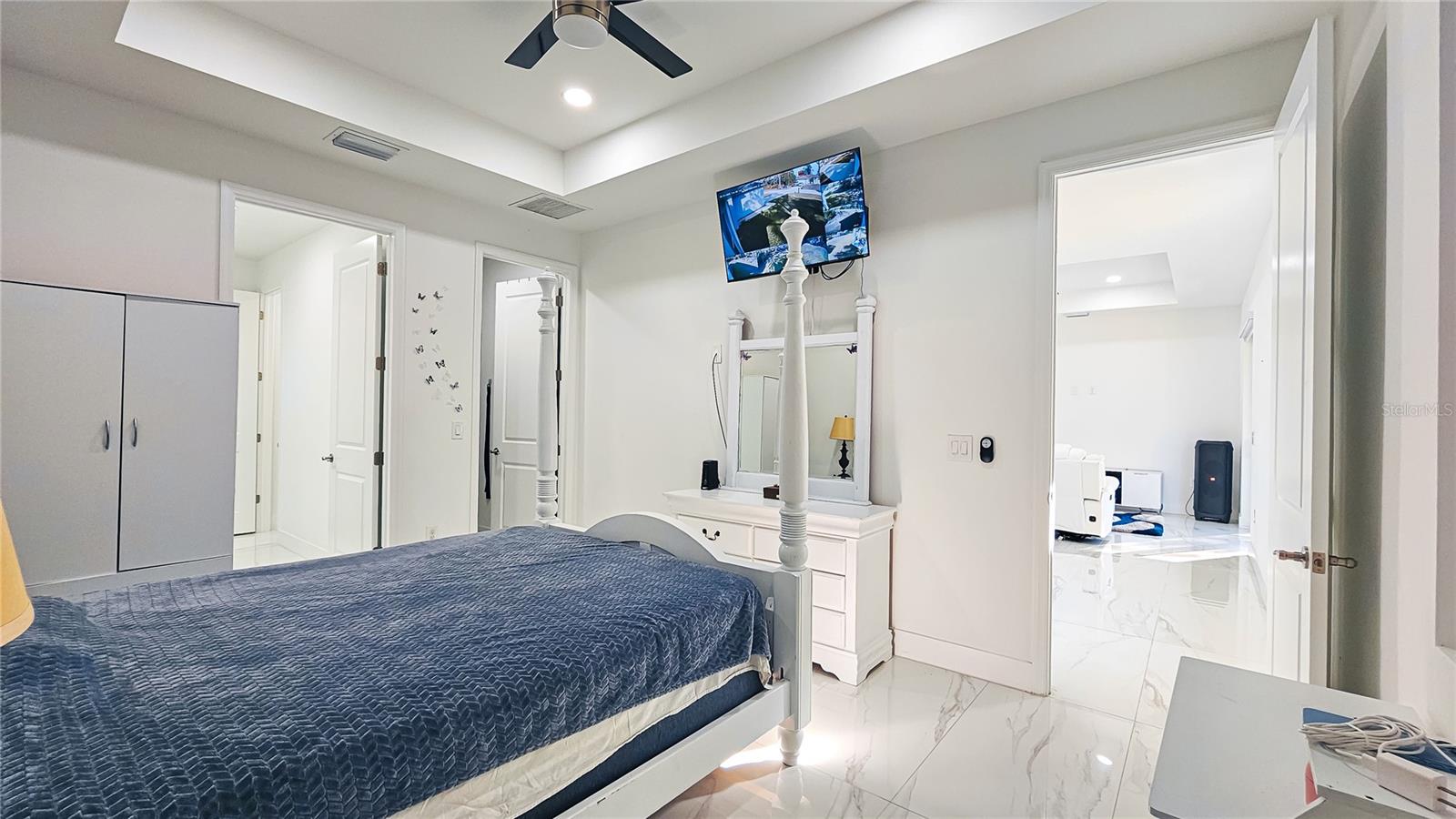 Listing photo id 8 for 1503 17th Street