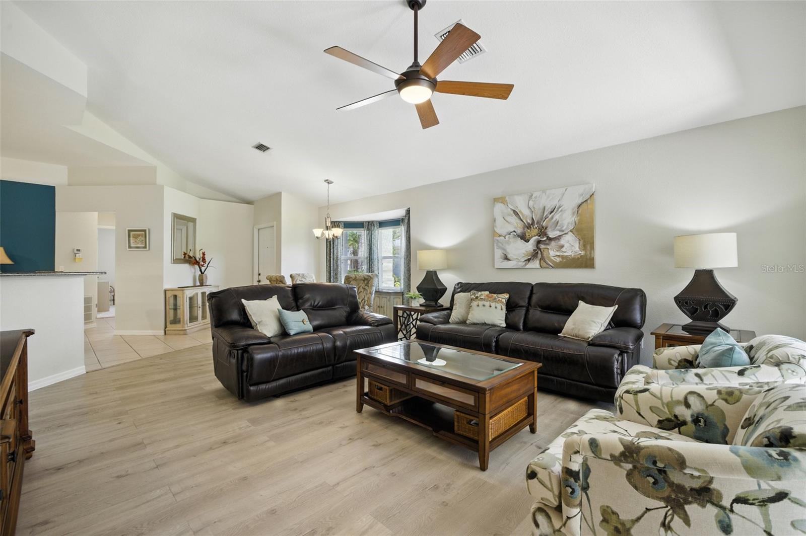 Image 17 of 46 For 510 Islamorada Boulevard