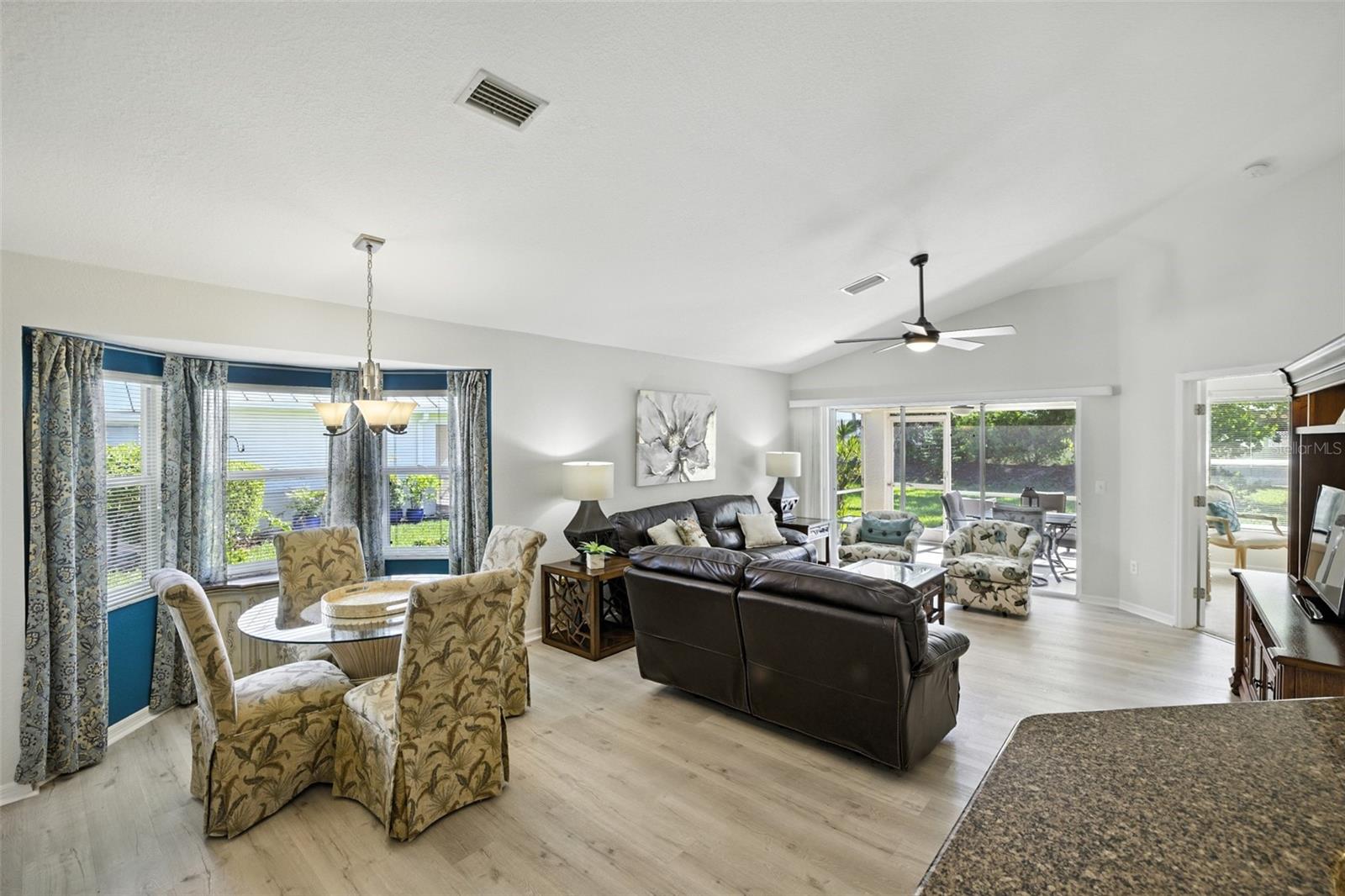 Image 5 of 46 For 510 Islamorada Boulevard