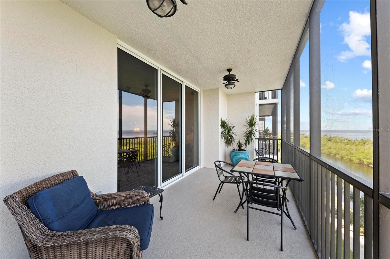 Image 39 of 76 For 3329 Sunset Key Circle 404