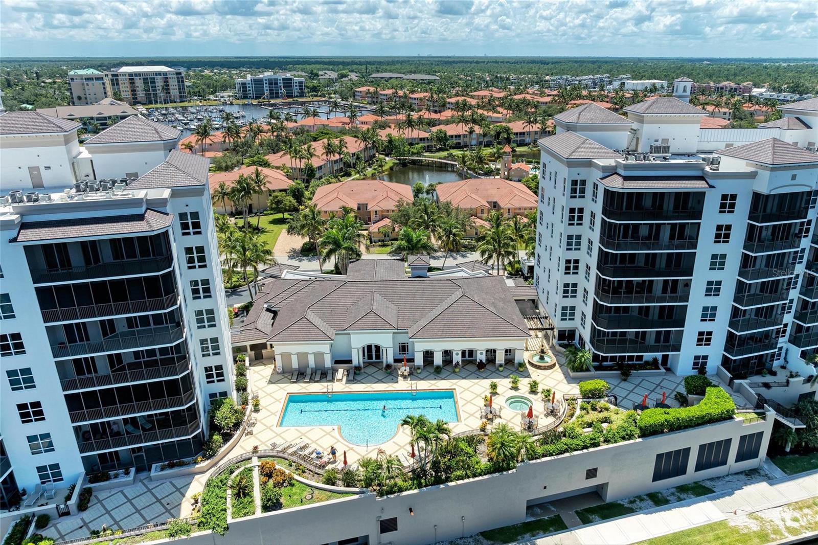 Image 50 of 76 For 3329 Sunset Key Circle 404