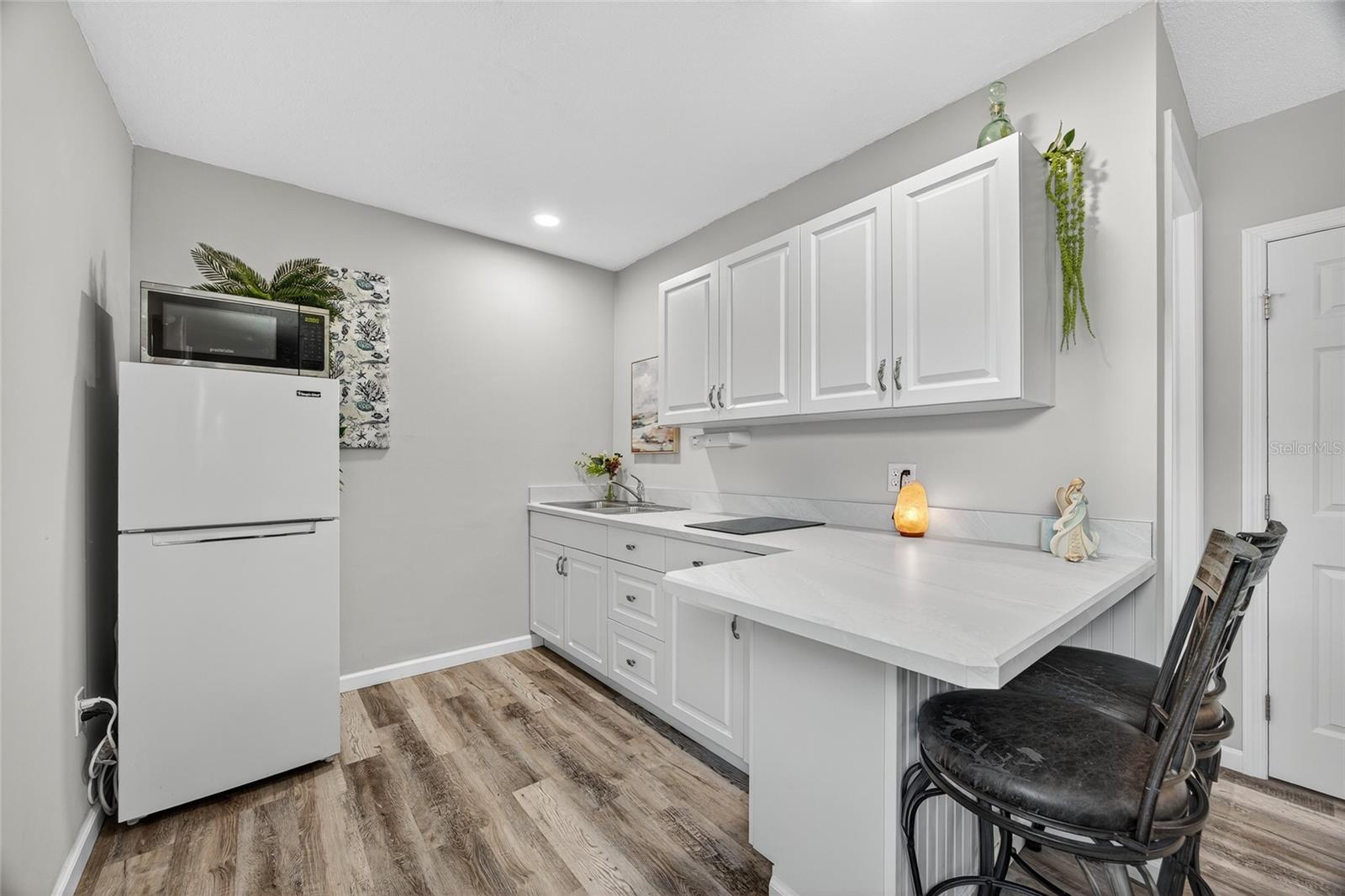 Image 19 of 31 For 745 Kellstadt Street Nw