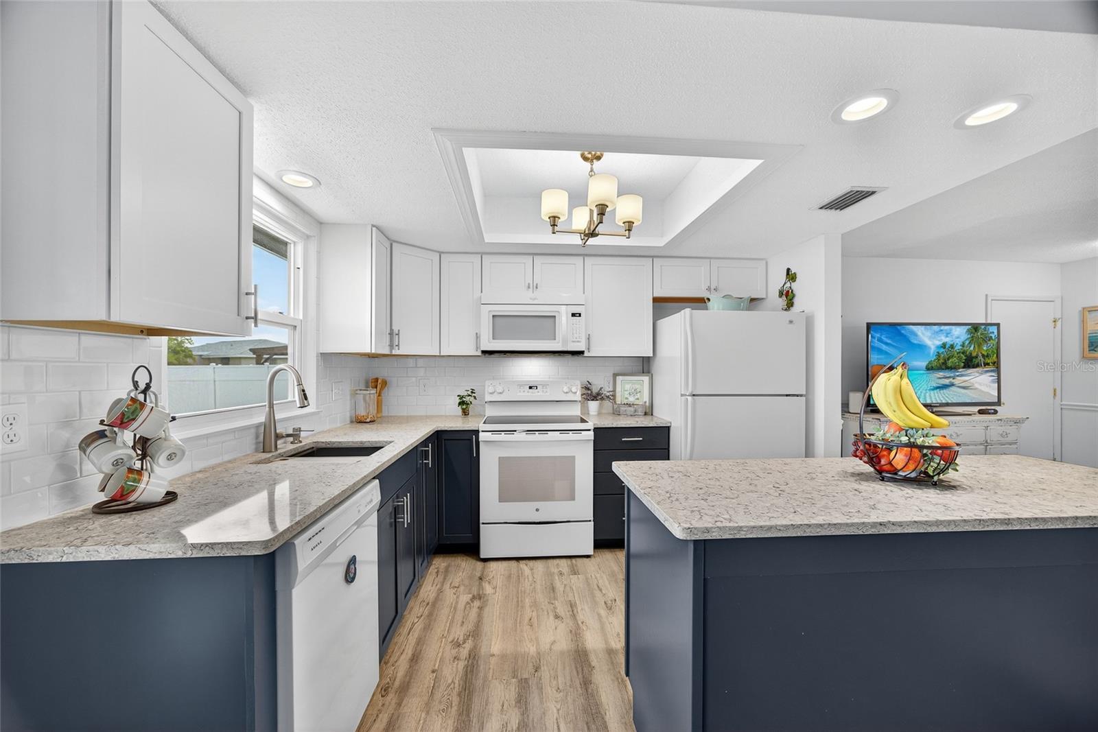 Image 9 of 31 For 745 Kellstadt Street Nw