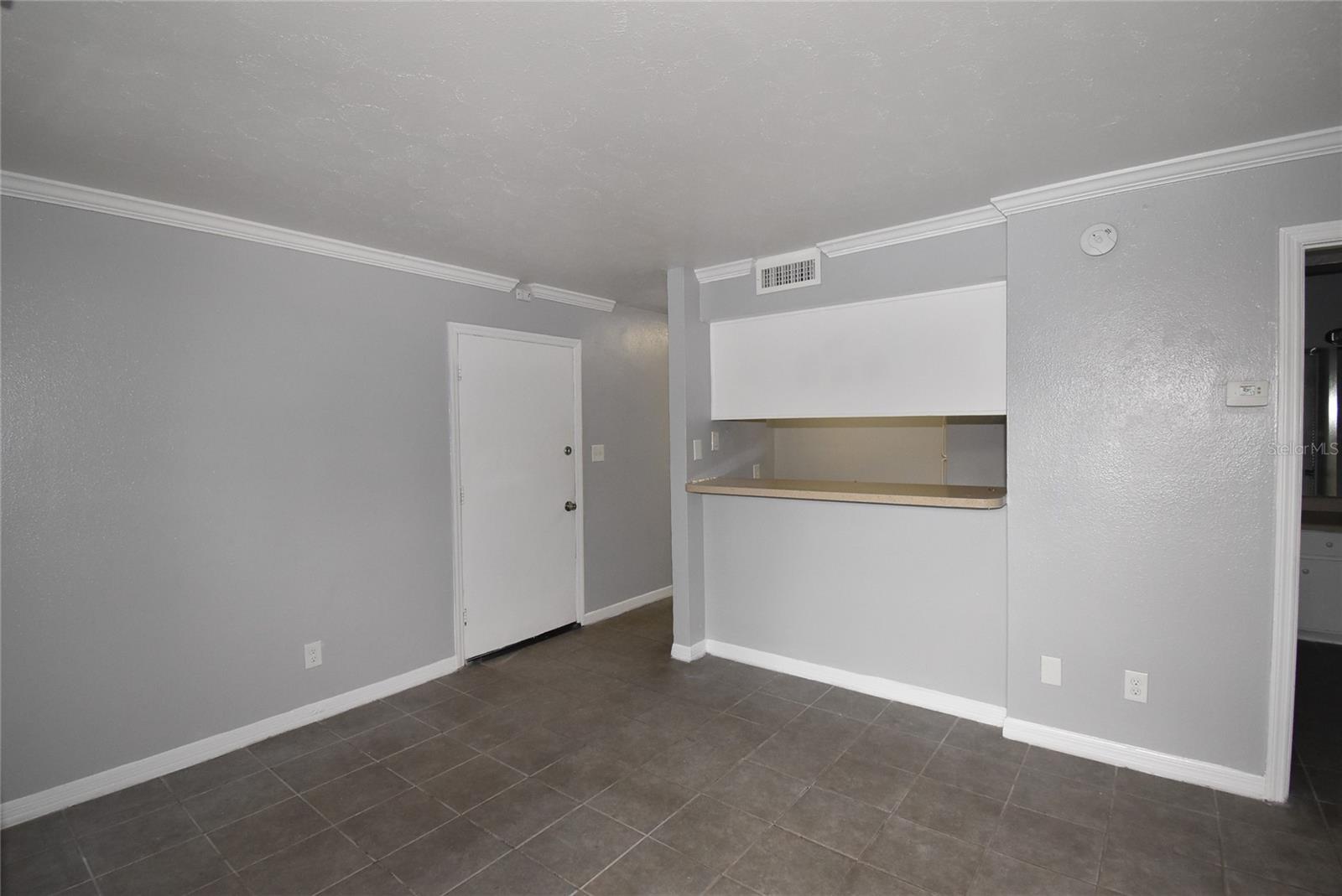 Image 15 of 23 For 425 Wymore Road 103