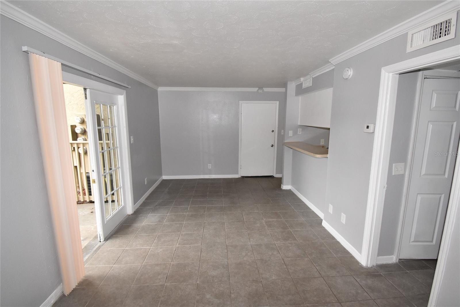 Image 6 of 23 For 425 Wymore Road 103