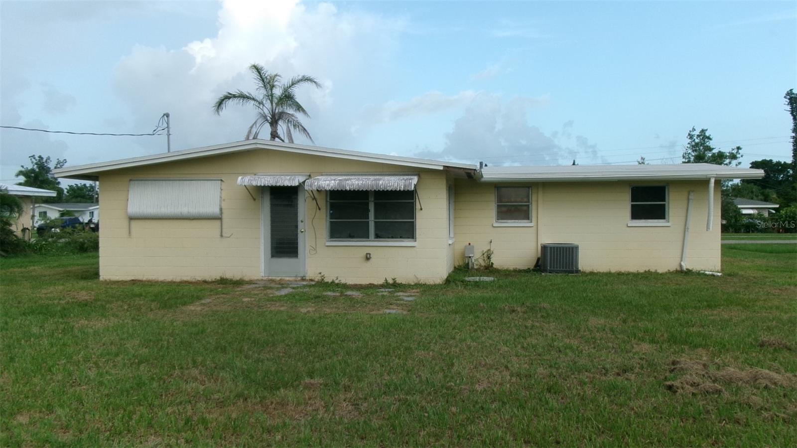 Image 21 of 26 For 3391 Harbor Boulevard