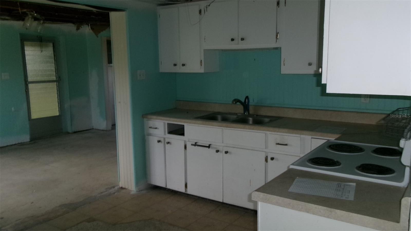 Image 3 of 26 For 3391 Harbor Boulevard