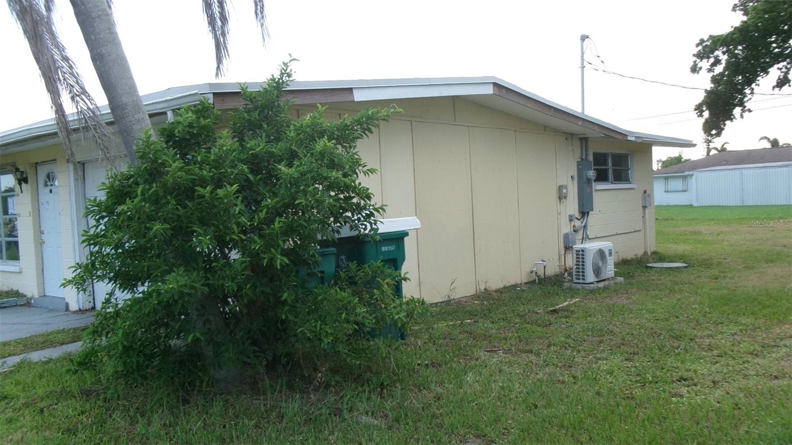 Image 8 of 26 For 3391 Harbor Boulevard