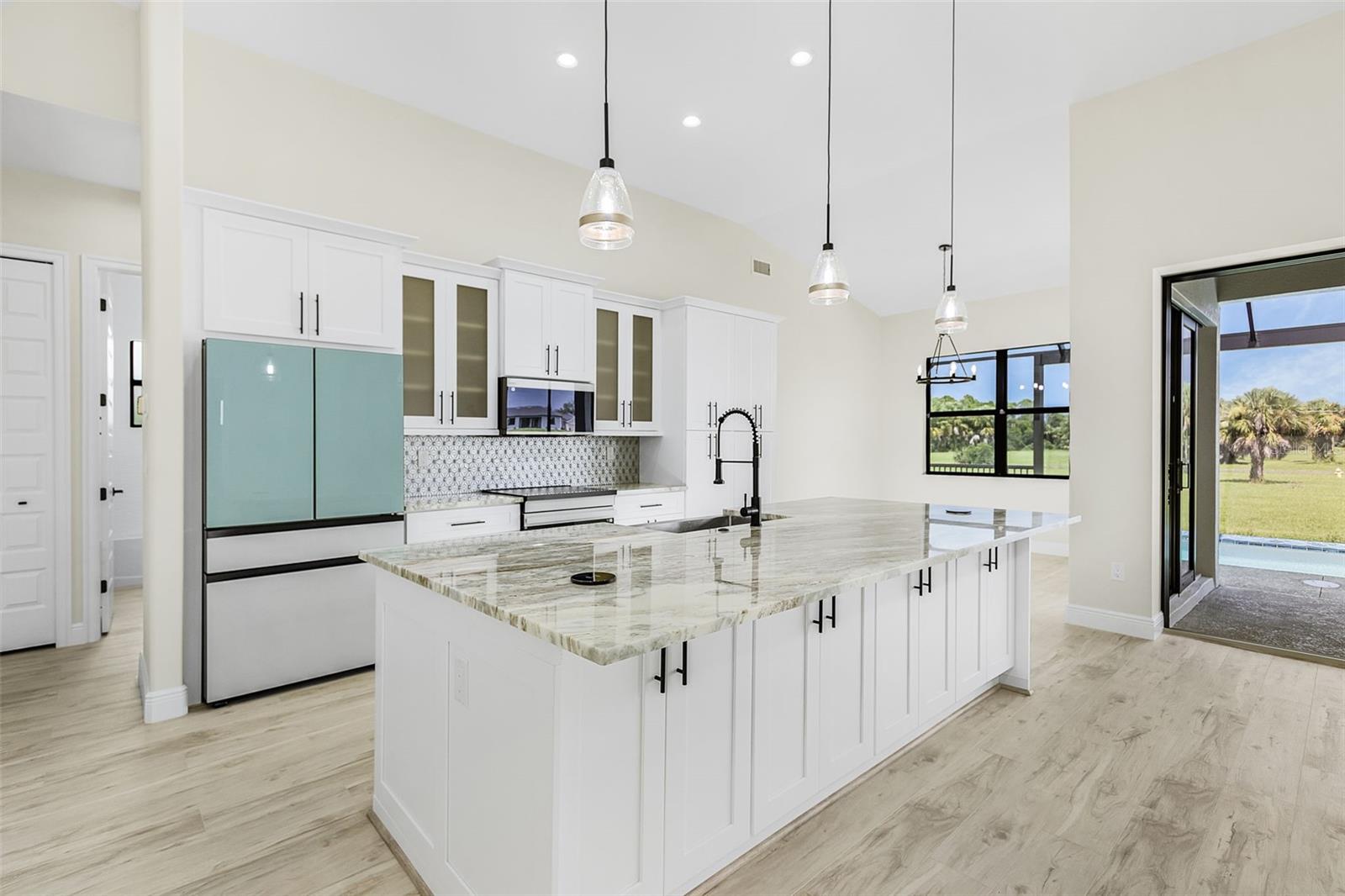 Image 6 of 33 For 16192 Limegrove Court