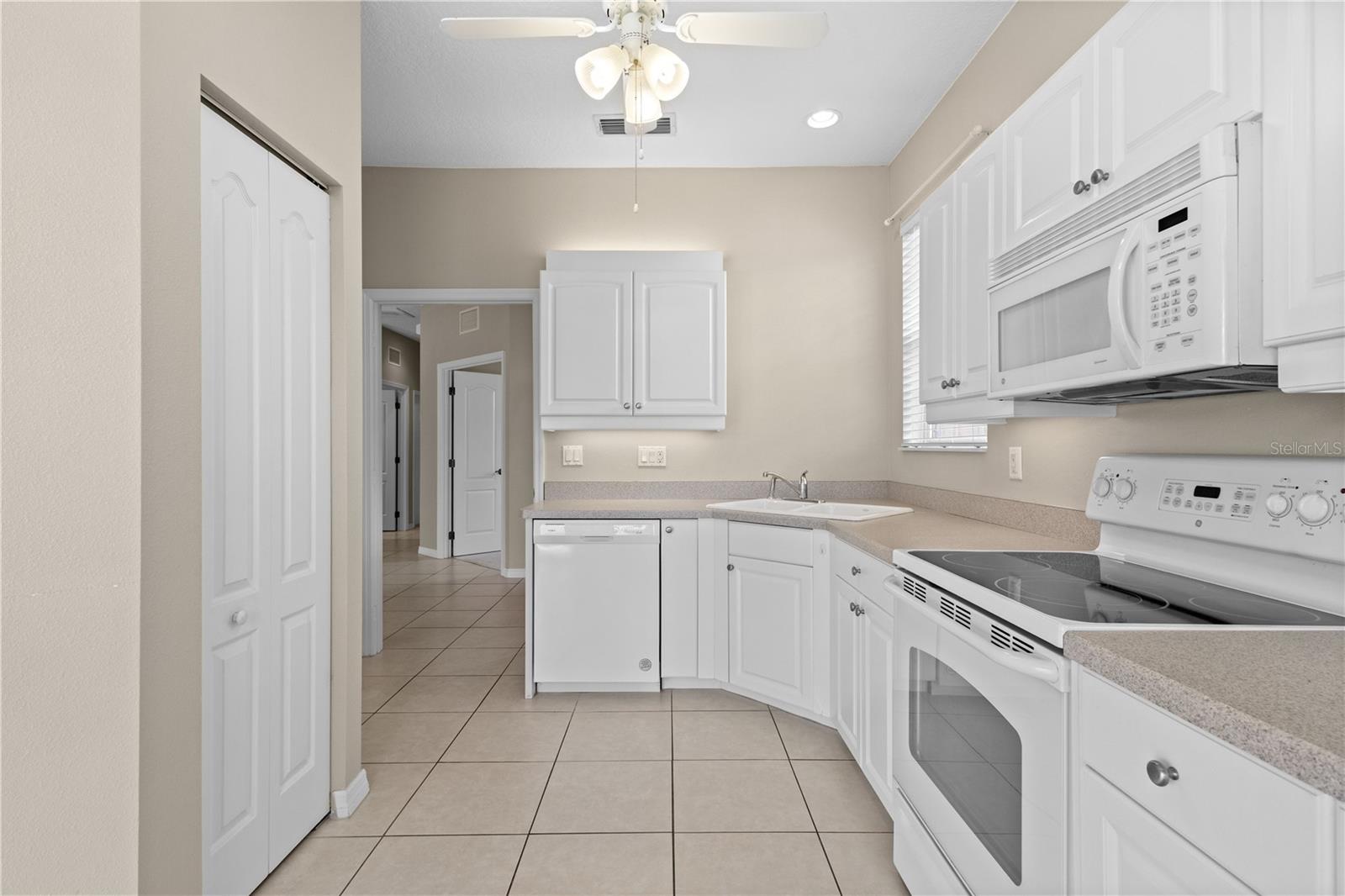 Image 18 of 44 For 1625 Monarch Drive 1625