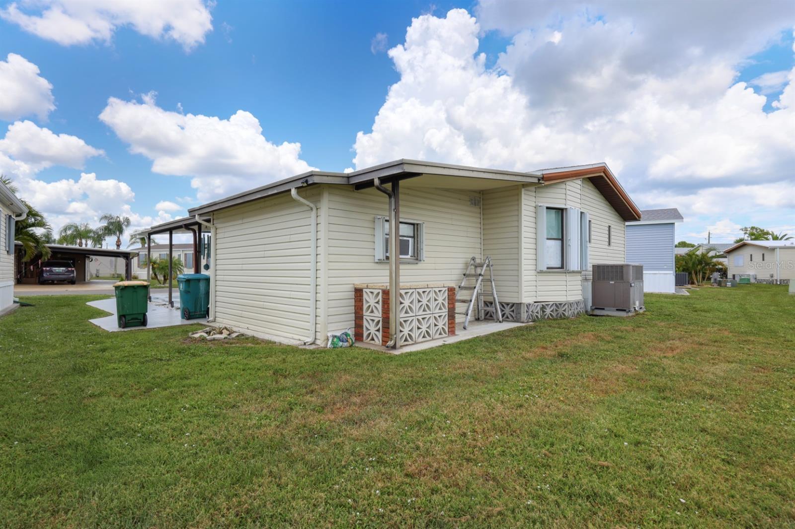 Image 31 of 90 For 2100 Kings Highway 650