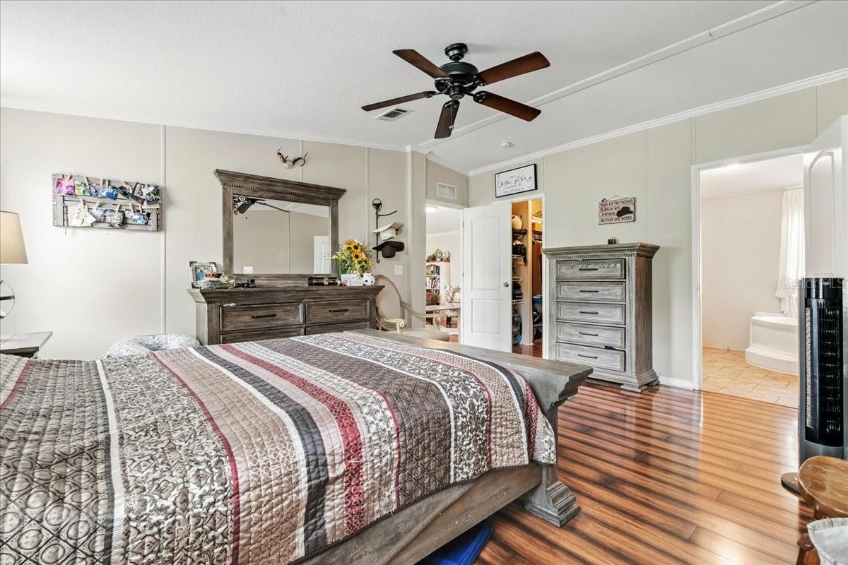 Image 31 of 46 For 2566 Brewer Avenue