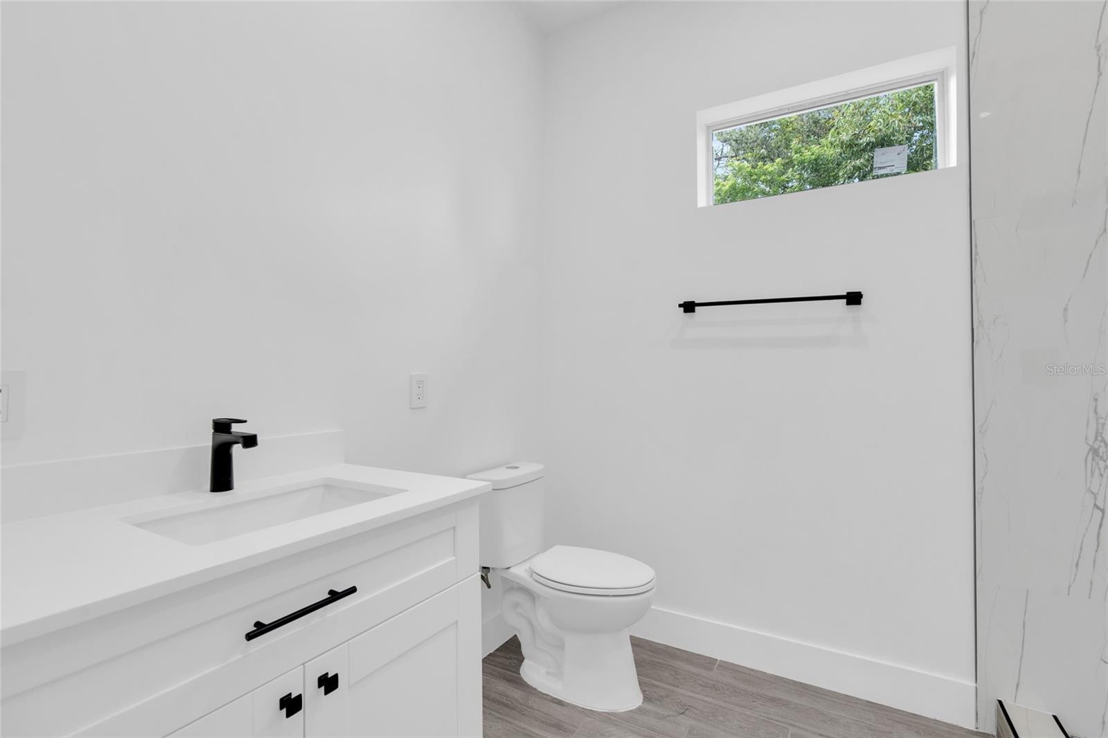 Image 21 of 34 For 535 Azalea Avenue Nw