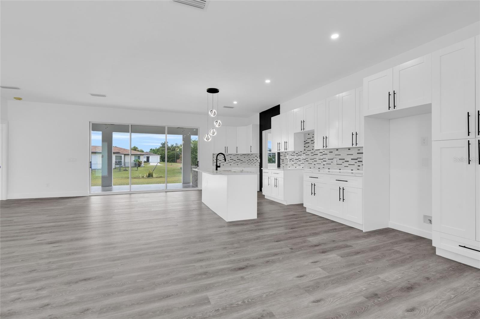 Image 8 of 34 For 535 Azalea Avenue Nw