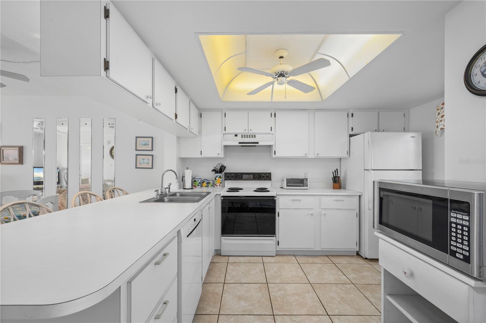 Image 5 of 60 For 3310 Loveland Boulevard 2503