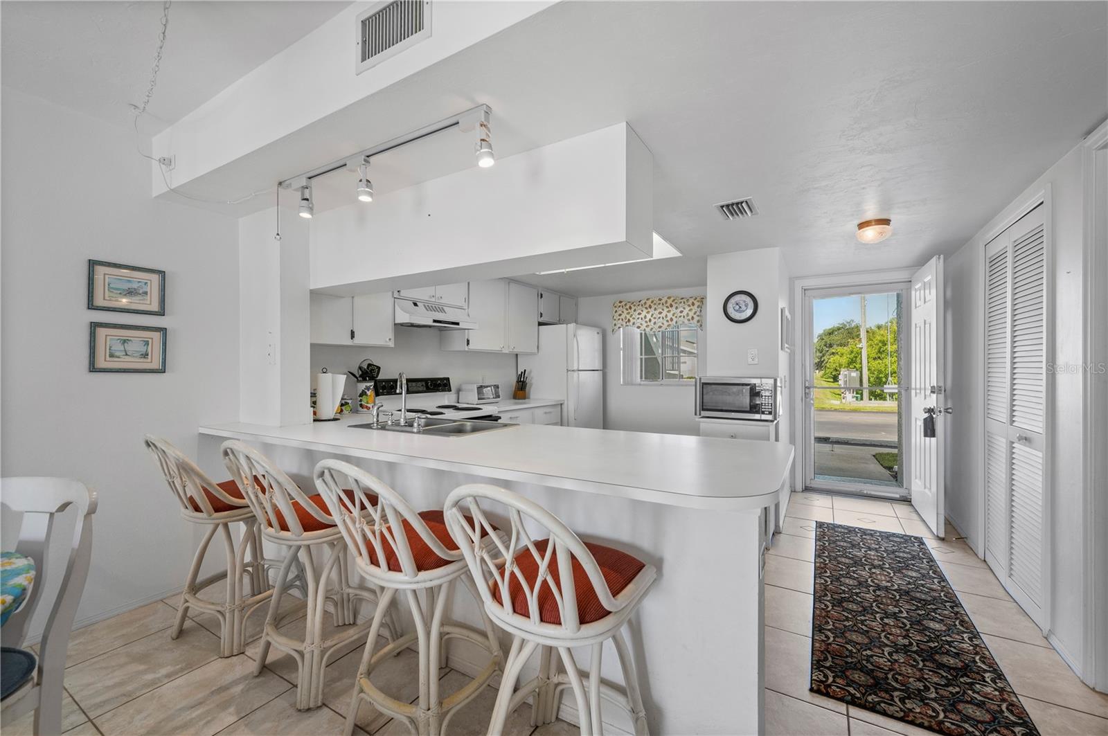 Image 9 of 60 For 3310 Loveland Boulevard 2503