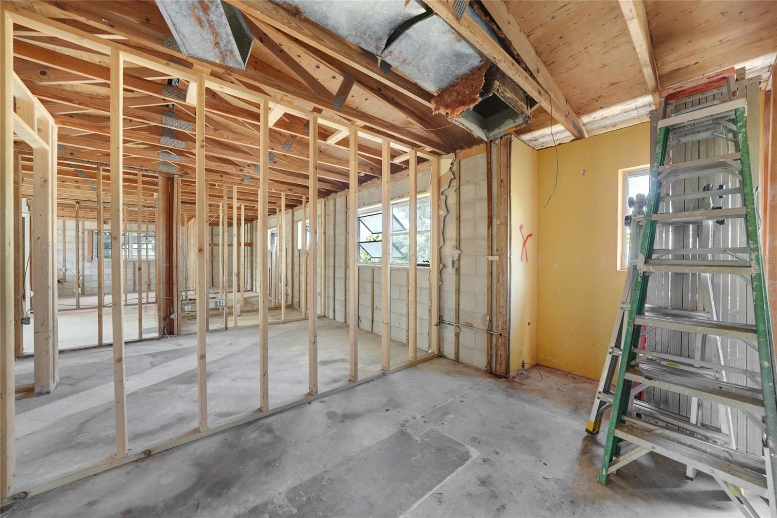 Image 14 of 39 For 801 Marlin Drive
