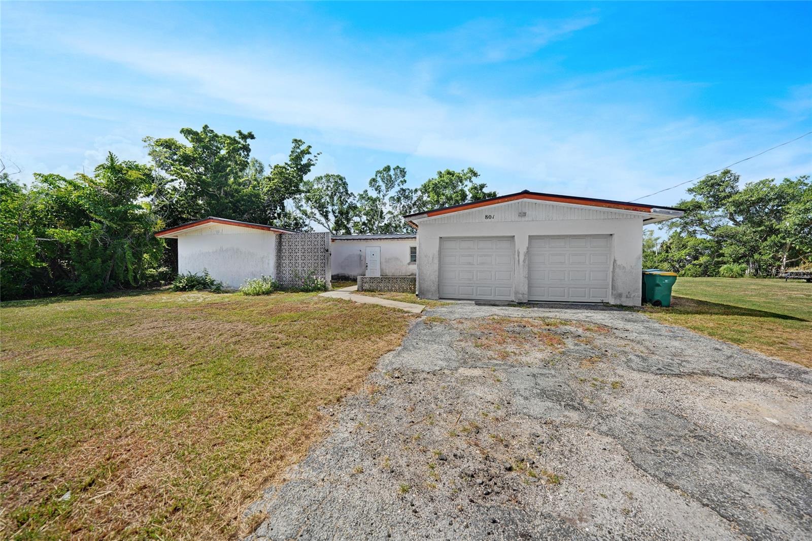 Image 2 of 39 For 801 Marlin Drive
