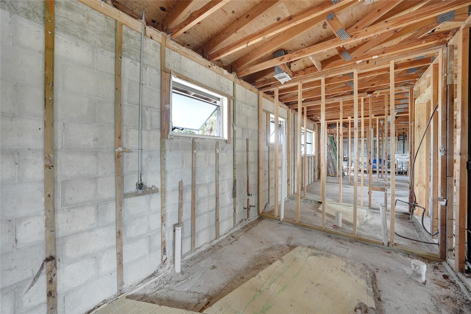 Image 21 of 39 For 801 Marlin Drive