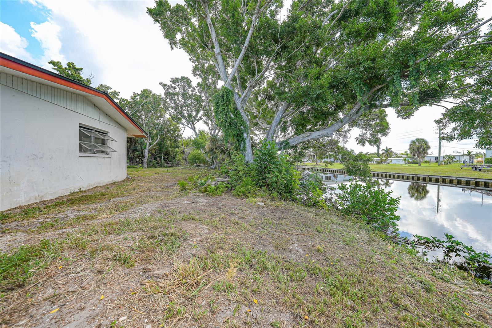 Image 32 of 39 For 801 Marlin Drive