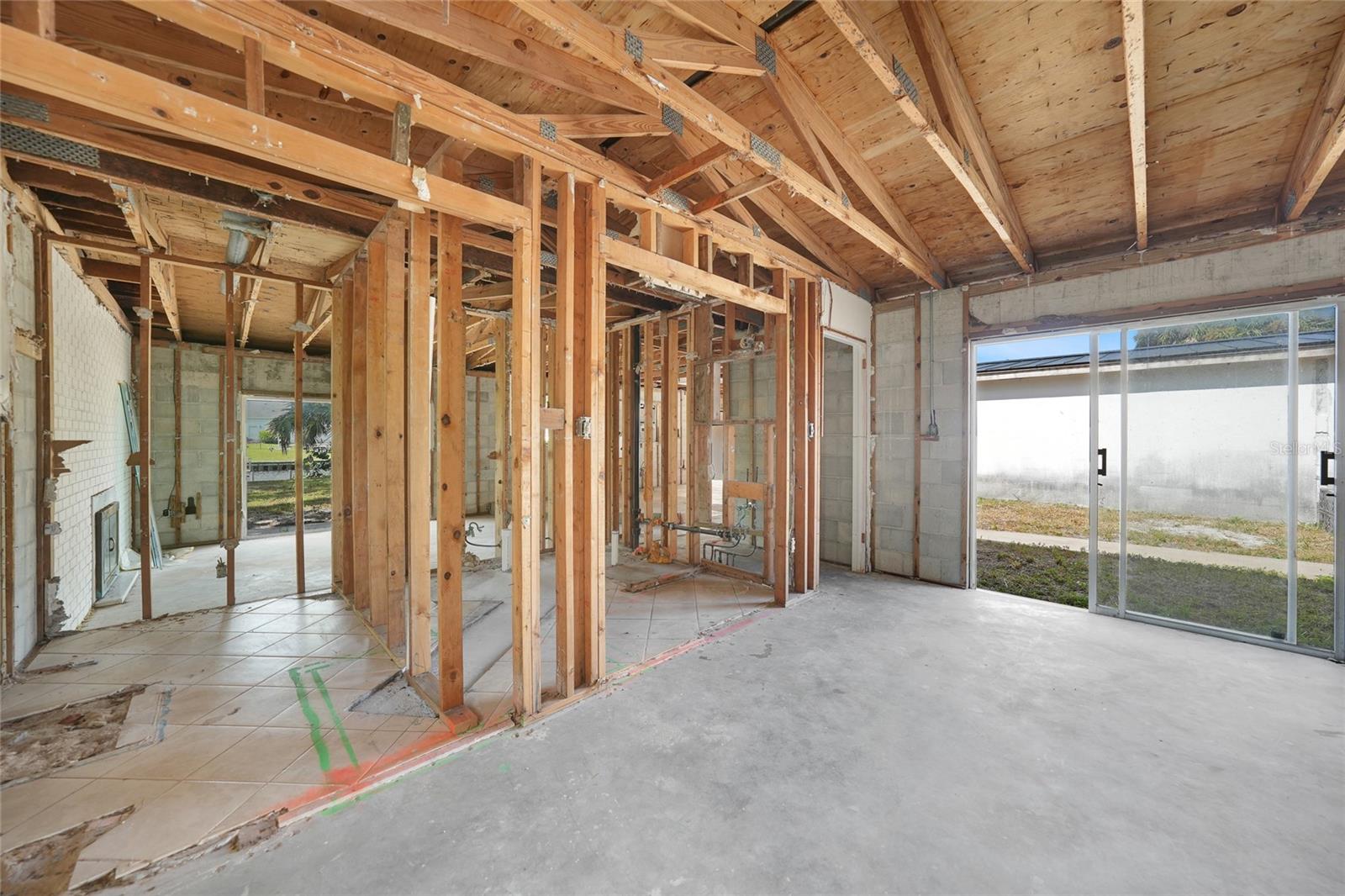 Image 4 of 39 For 801 Marlin Drive
