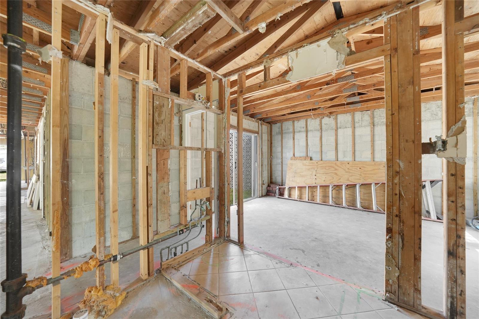 Image 7 of 39 For 801 Marlin Drive