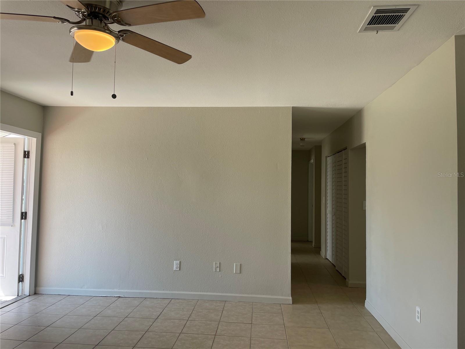 Image 4 of 15 For 3314 Montclair Circle