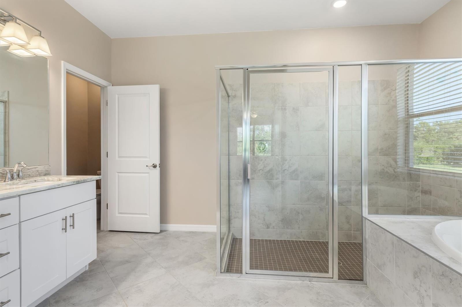 Image 22 of 53 For 2105 Gardenia Avenue