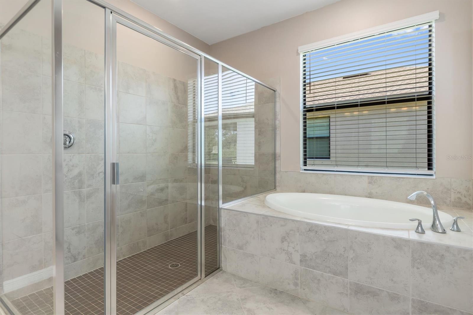 Image 25 of 53 For 2105 Gardenia Avenue