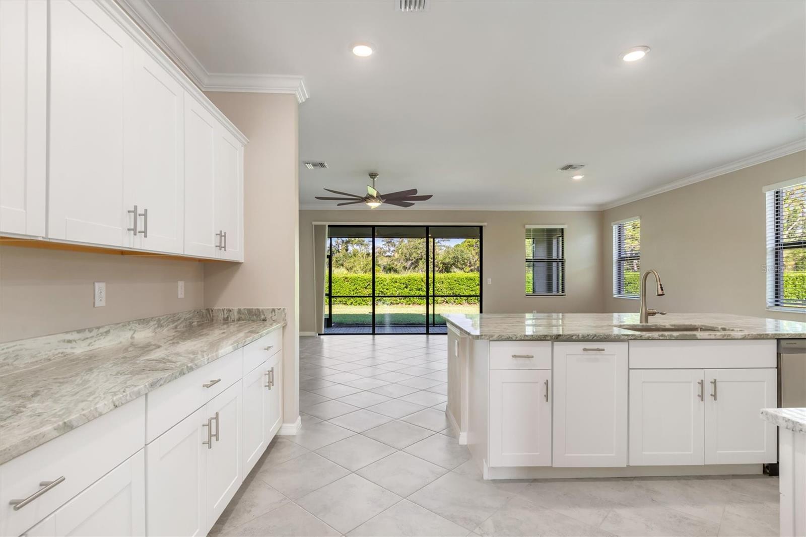 Image 7 of 53 For 2105 Gardenia Avenue