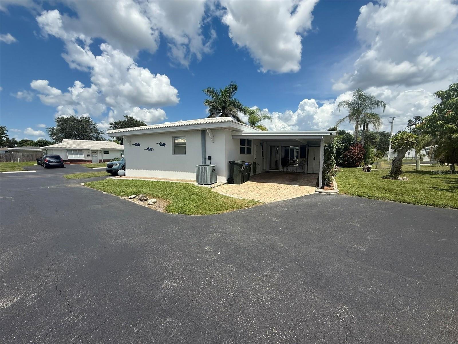 Image 4 of 16 For 8571 Pickwick Road