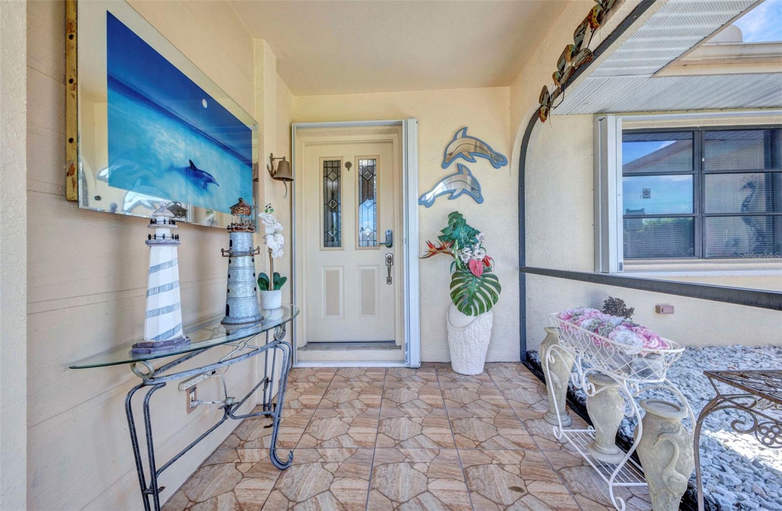 Listing photo id 0 for 2298 Cedarwood Street