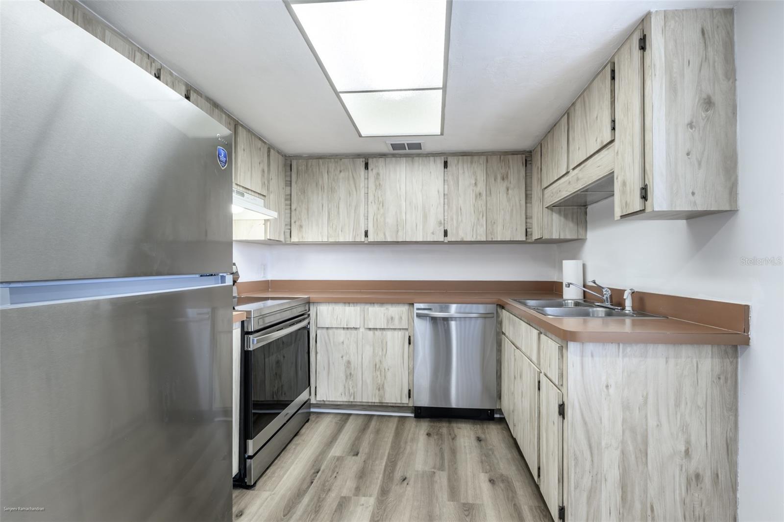 Image 11 of 34 For 22481 Westchester Boulevard B44