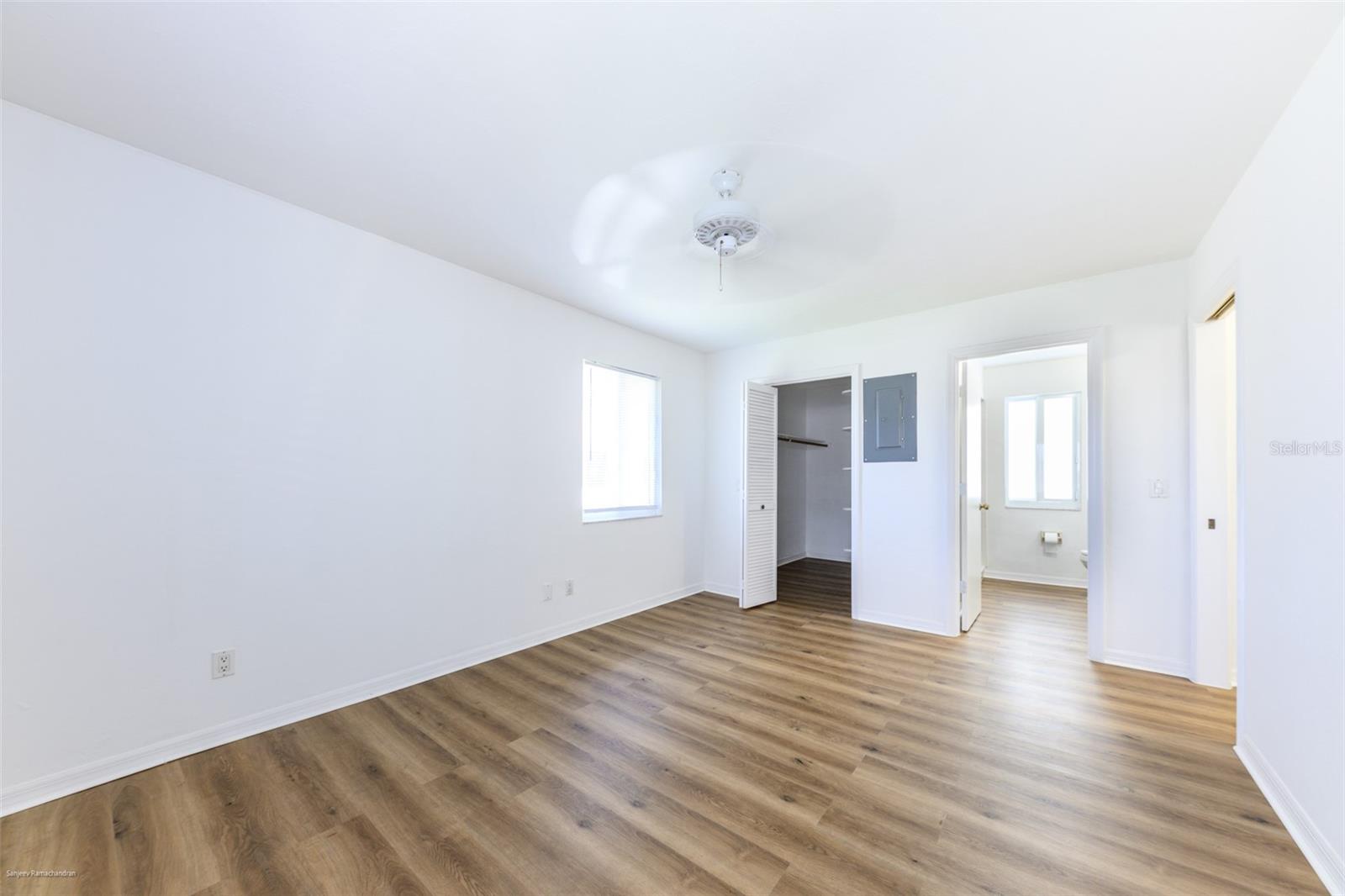 Image 20 of 34 For 22481 Westchester Boulevard B44