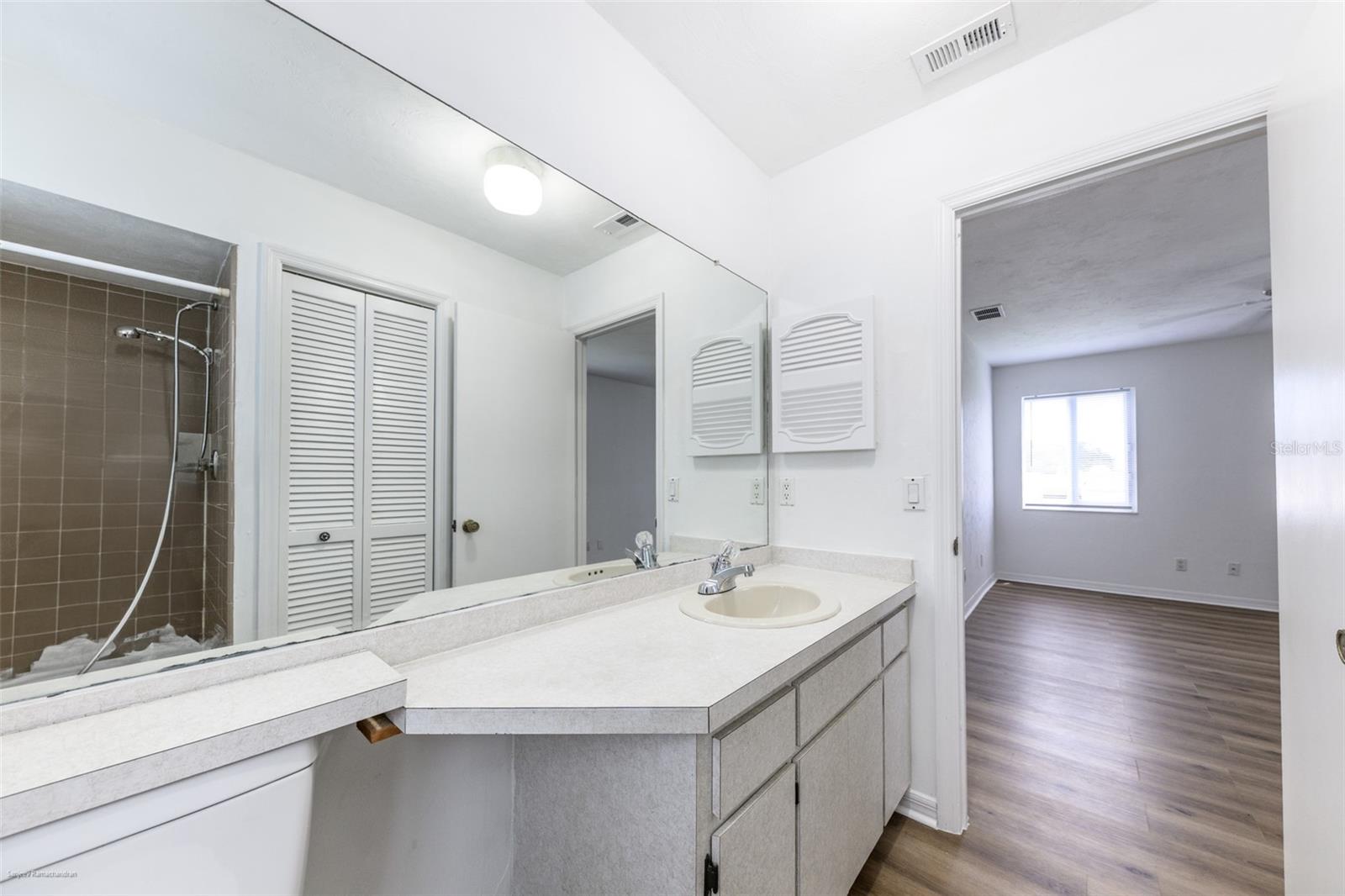 Image 26 of 34 For 22481 Westchester Boulevard B44