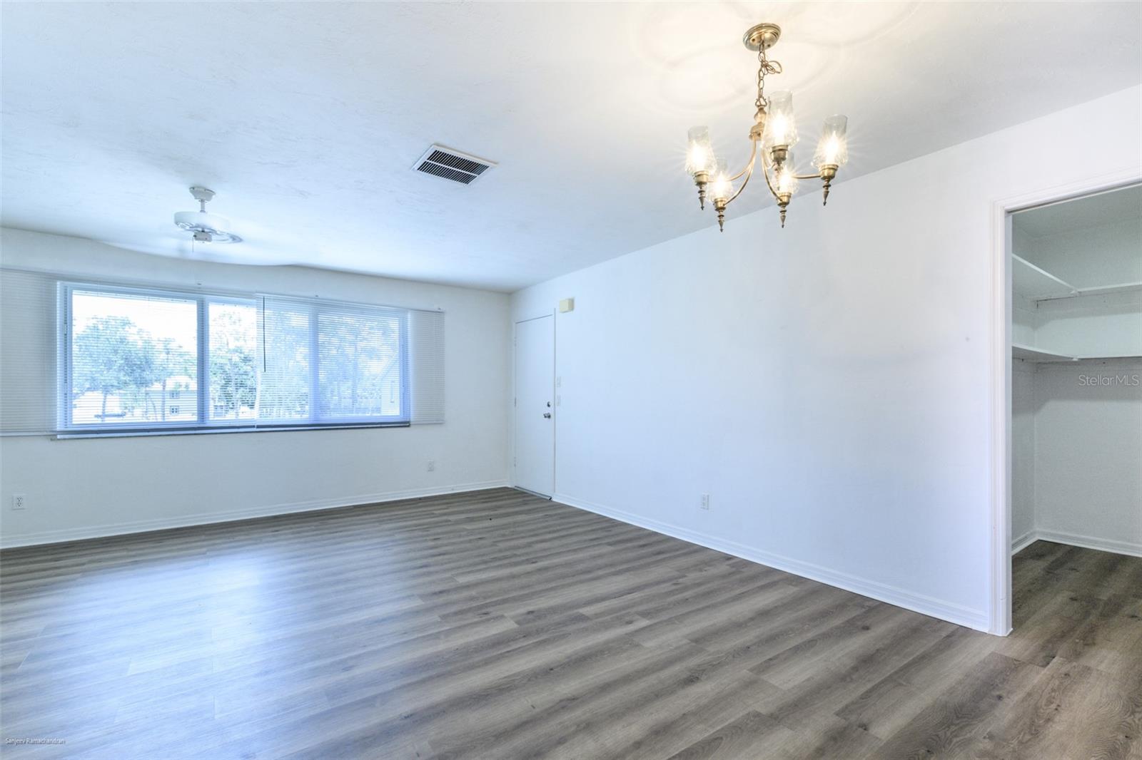 Image 5 of 34 For 22481 Westchester Boulevard B44