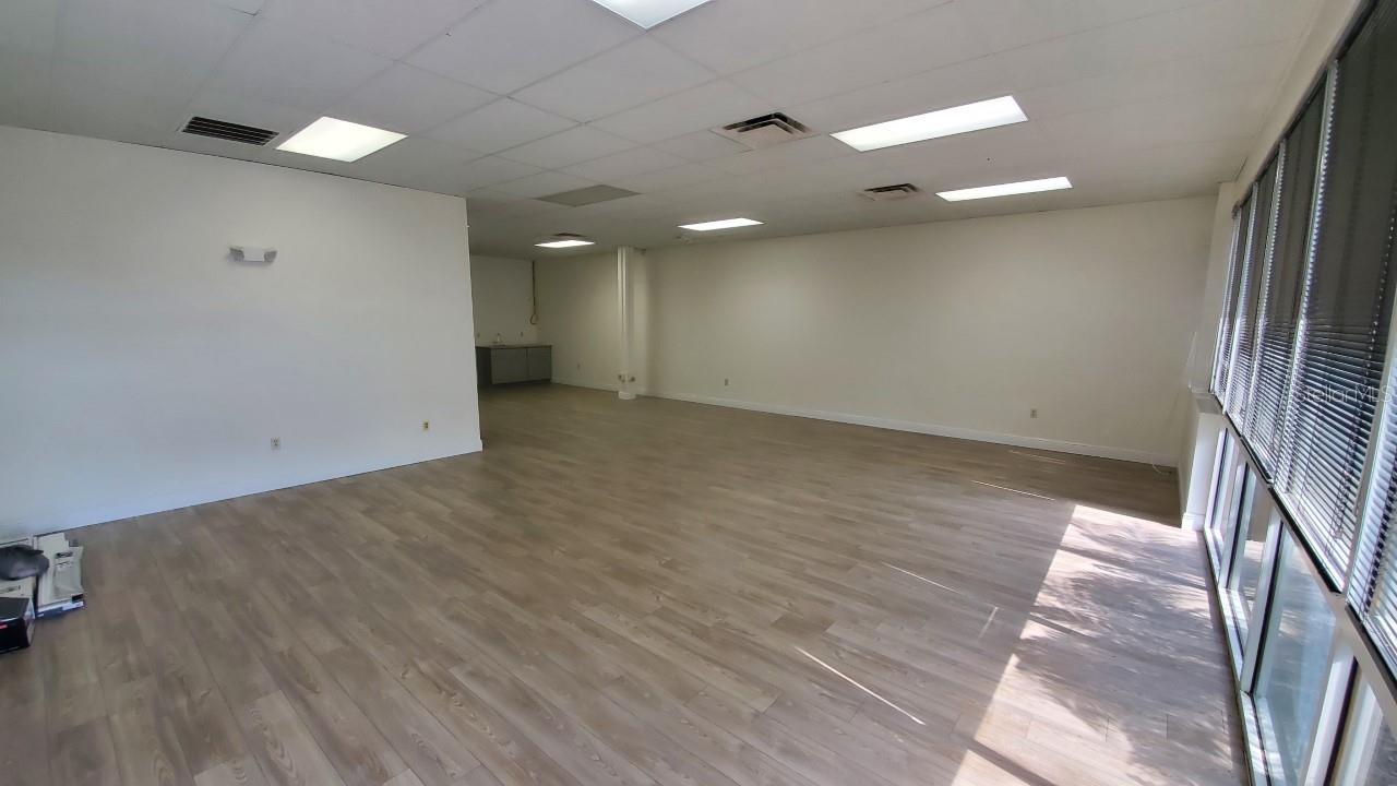 Image 4 of 10 For 5404 Hoover Boulevard 4