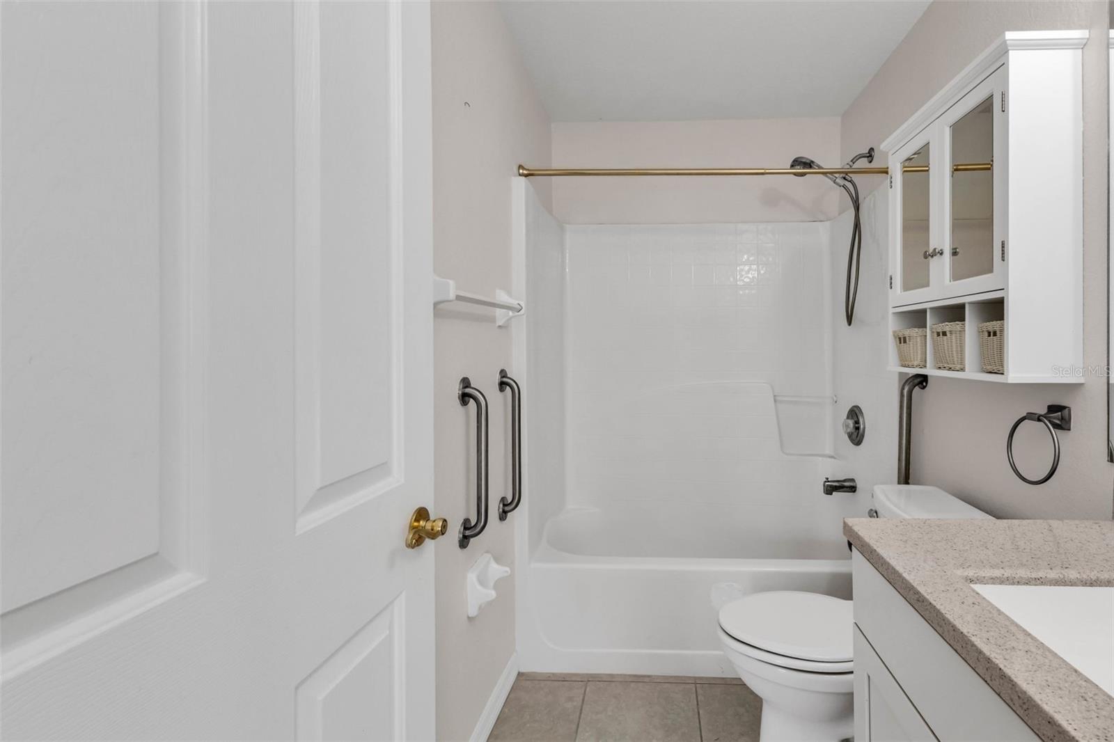 Listing photo id 14 for 1191 Nebraska Lane