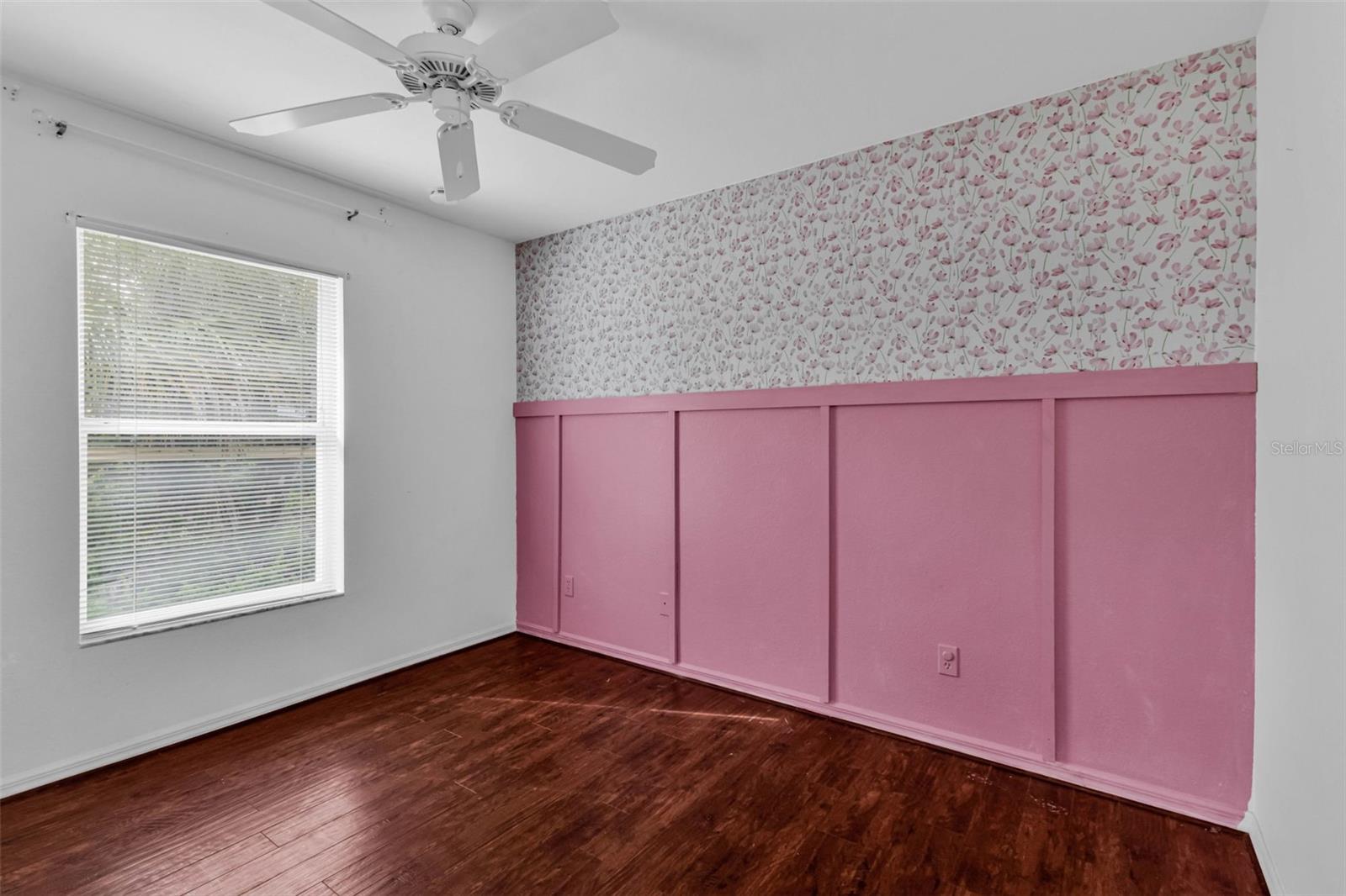 Listing photo id 15 for 1191 Nebraska Lane